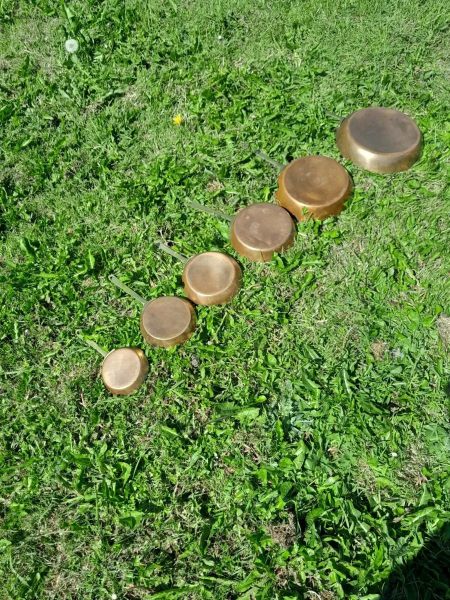Set of copper pans - Image 3