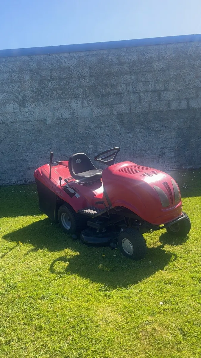 Castle garden lawnmower - Image 2