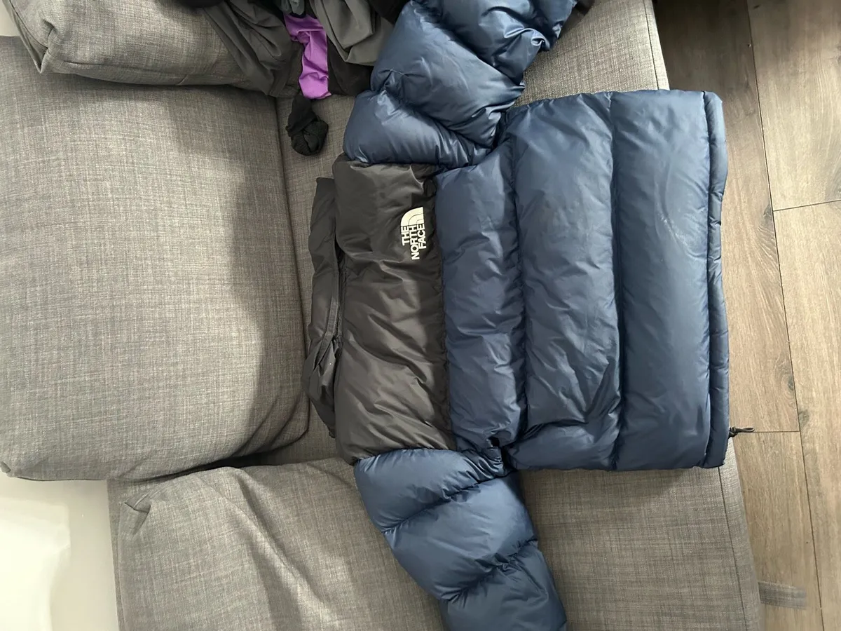 North face puffer jacket - Image 4