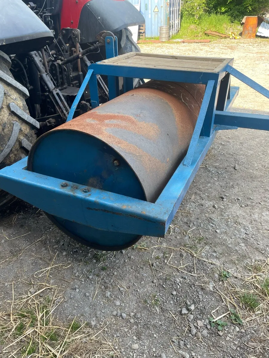 8ft Land Roller - Image 1