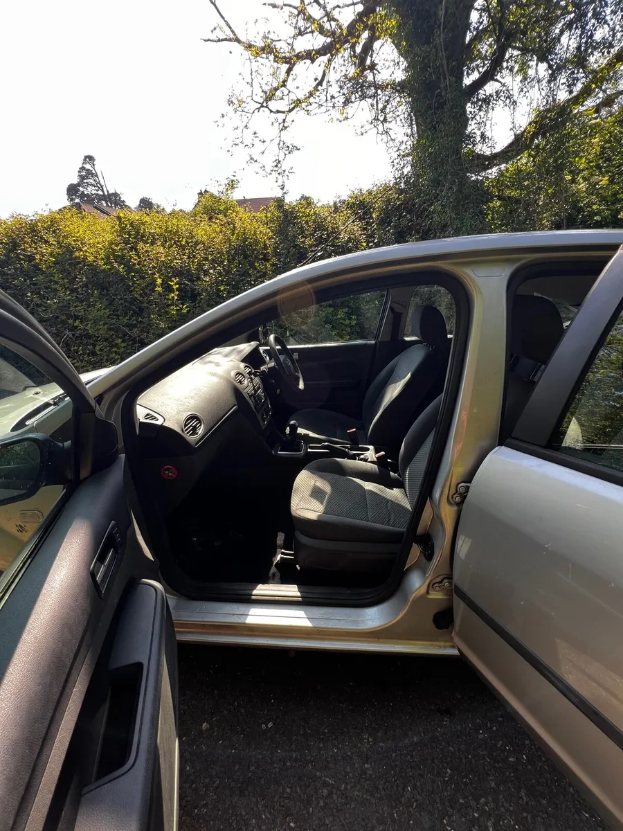 Ford Focus 1.4L Petrol - Image 4