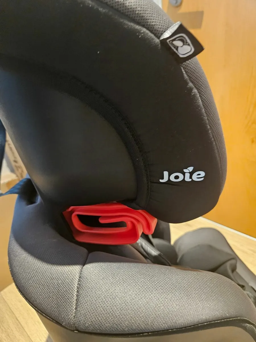 Joie Car Seat - Image 4