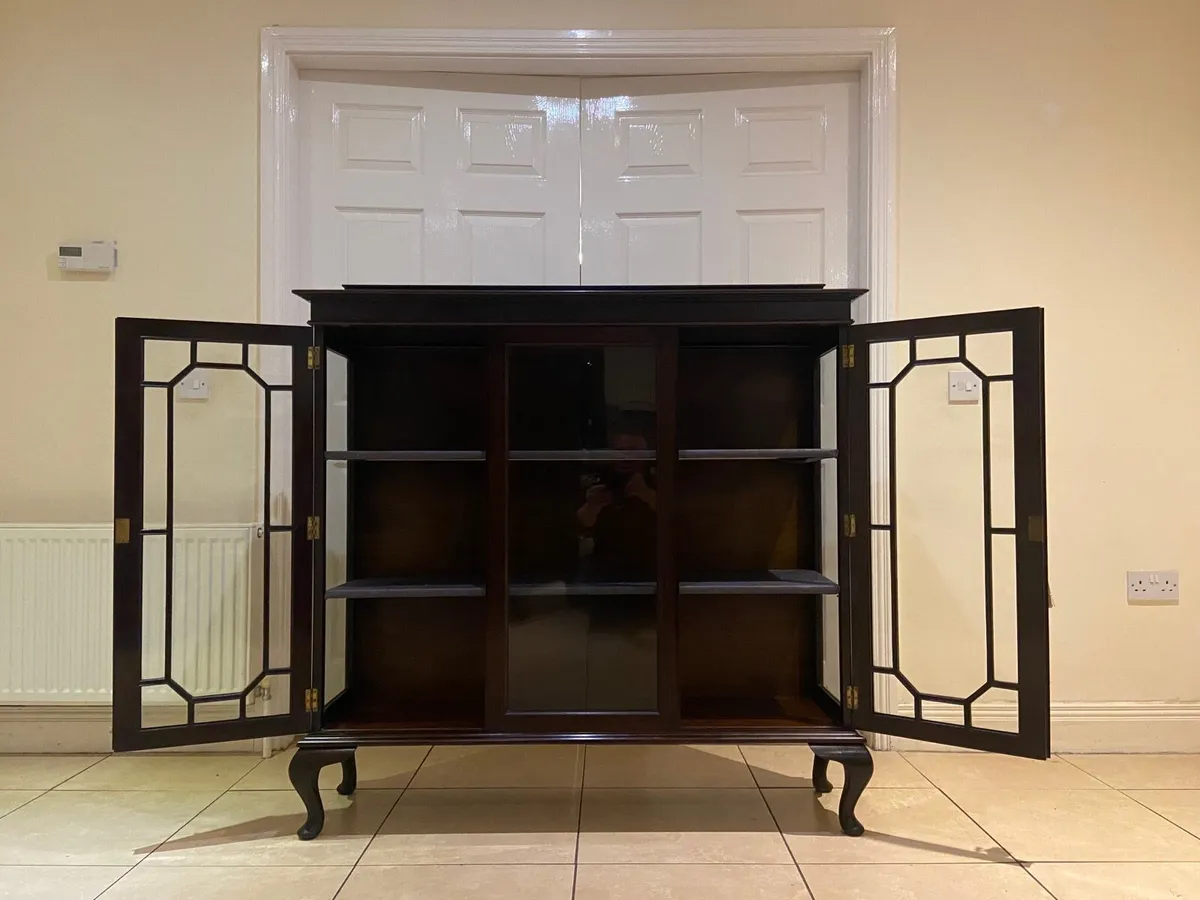 Edwardian Queen Anne cabinet - Image 4
