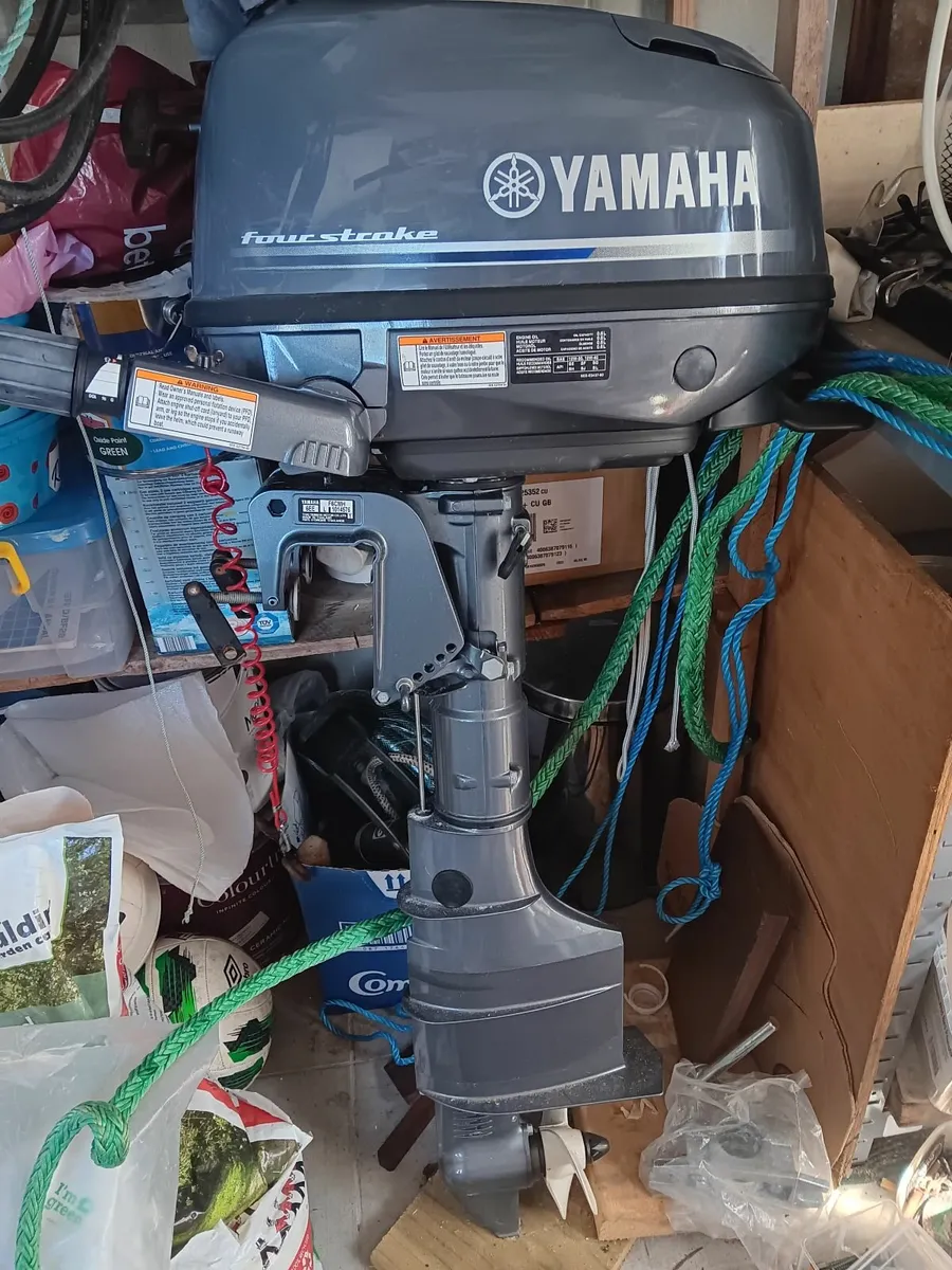 6hp Yamaha outboard motor - long shaft. - Image 3