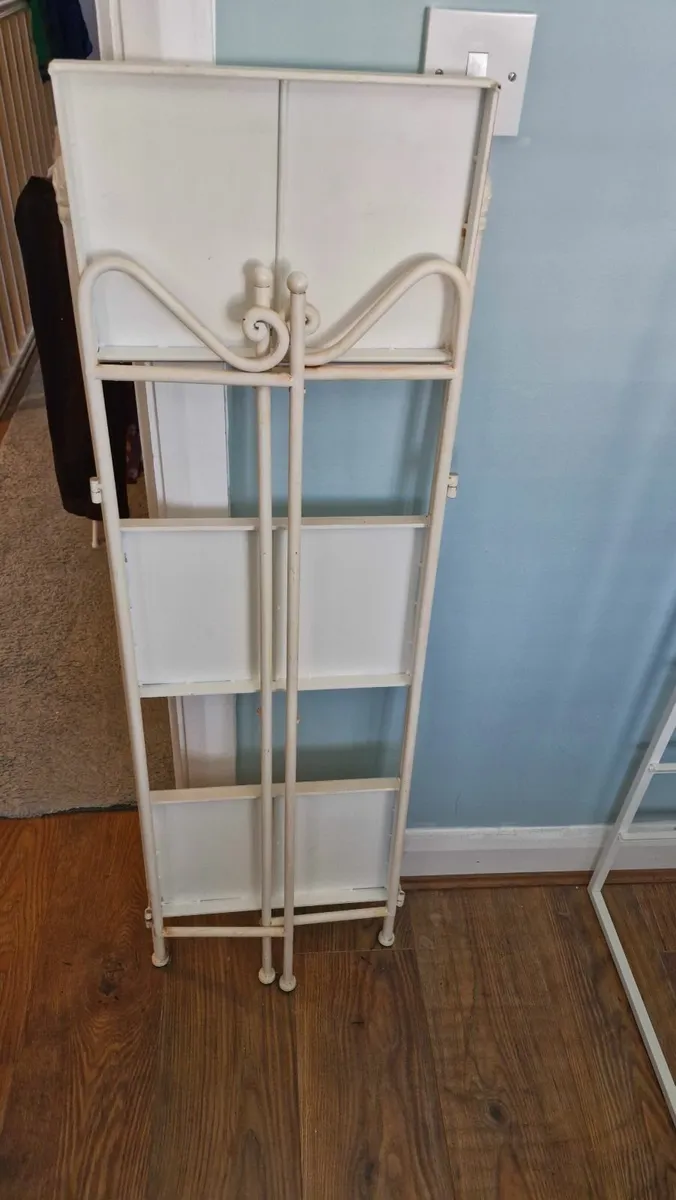 Decorative metal 3 shelf foldable stand - Image 1
