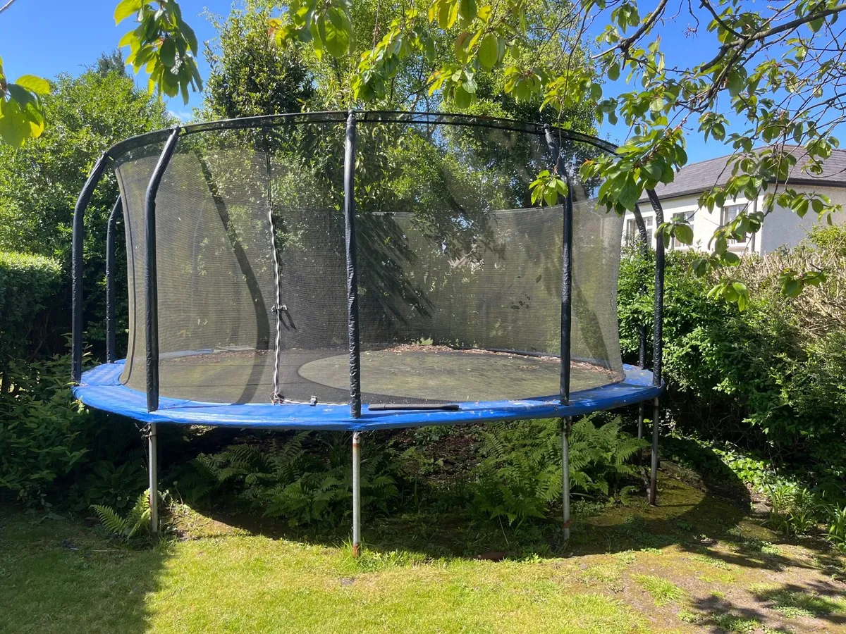 Trampoline