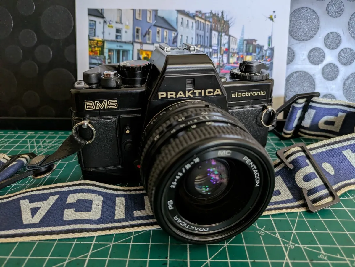 🎞️ Praktica BMS film SLR+35-70mm zoom - Image 1