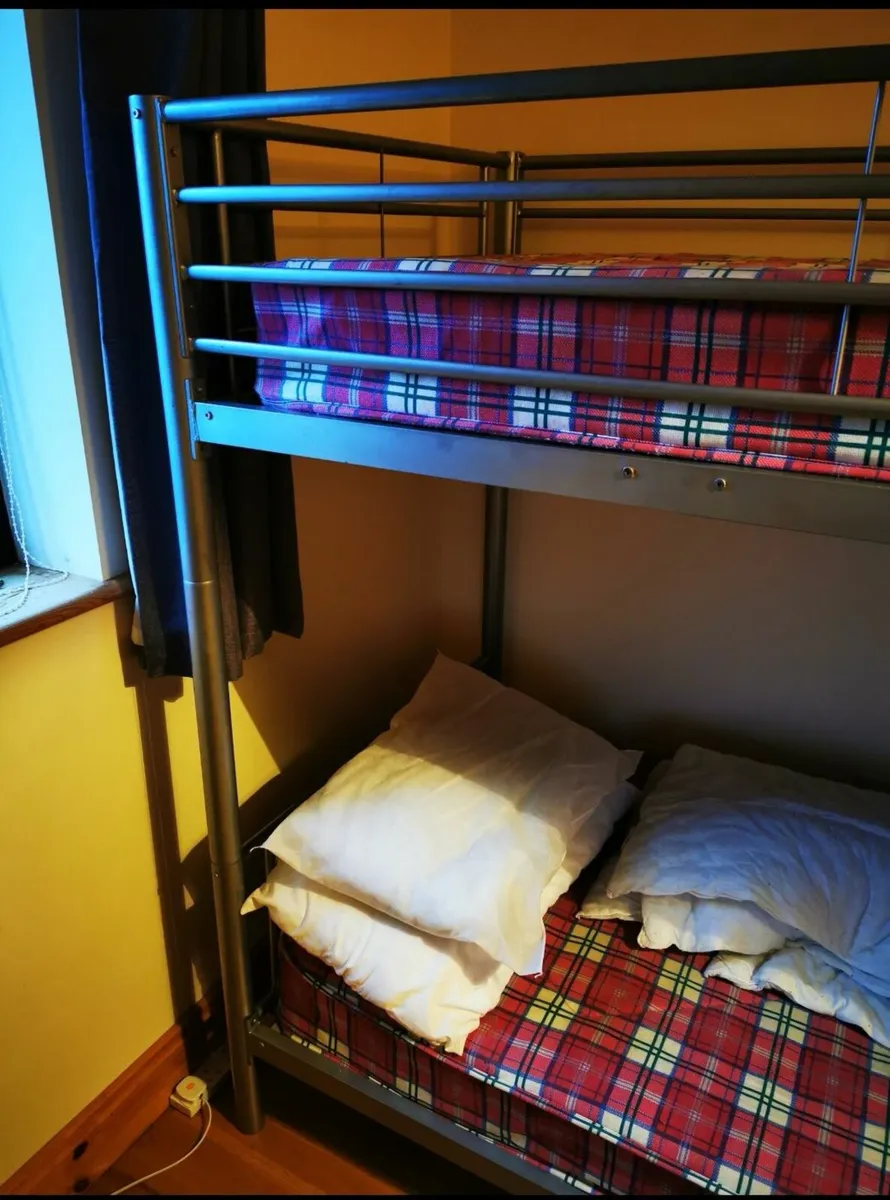 Bunk bed - Image 1