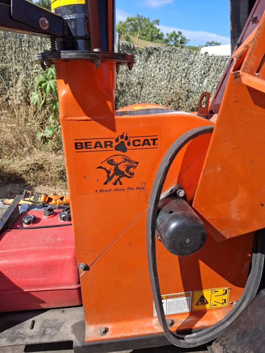 Bearcat Chipper and Shreader - Image 3