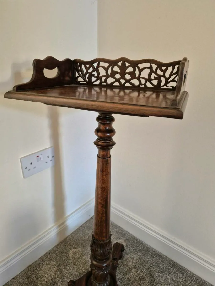 Regency style bookstand - Image 1