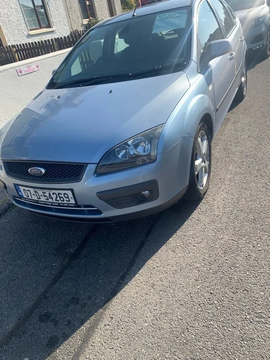 2007 Ford Focus - Image 2