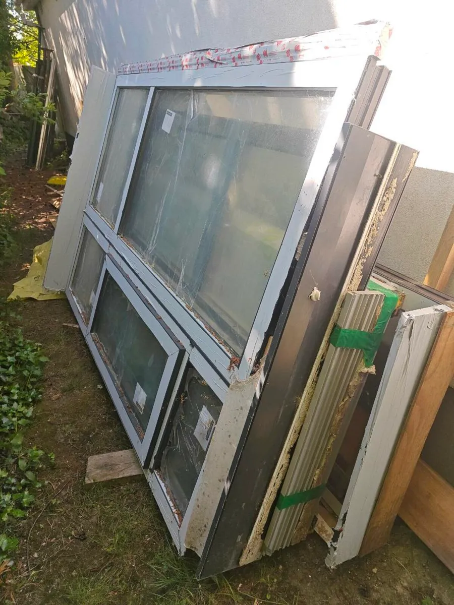 2x Munster Joinery Aluclad PVC Windows - Image 2
