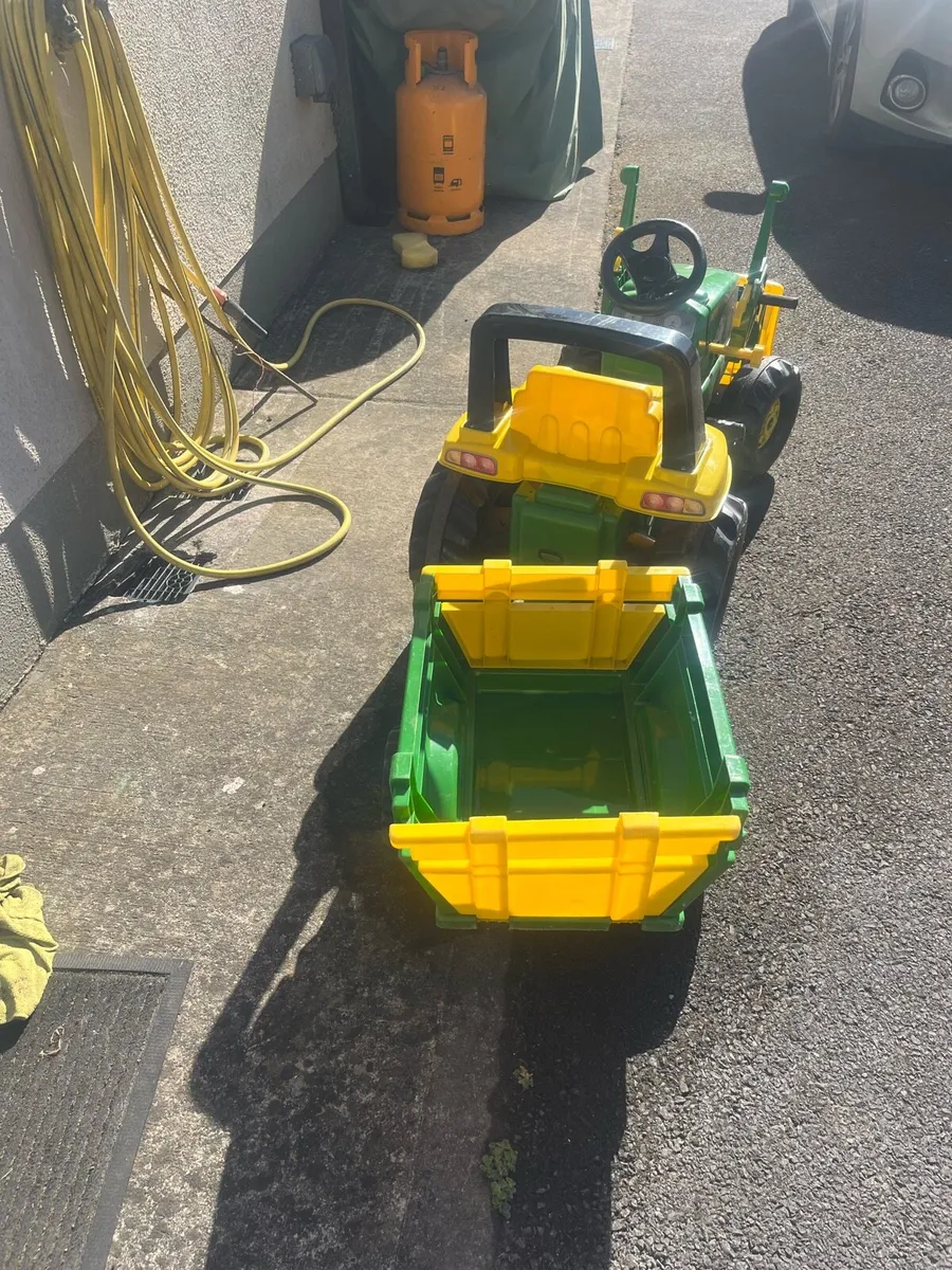 Toy ride on John Deere - Image 2