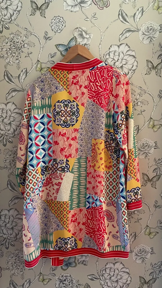 Women’s new top xl - Image 3
