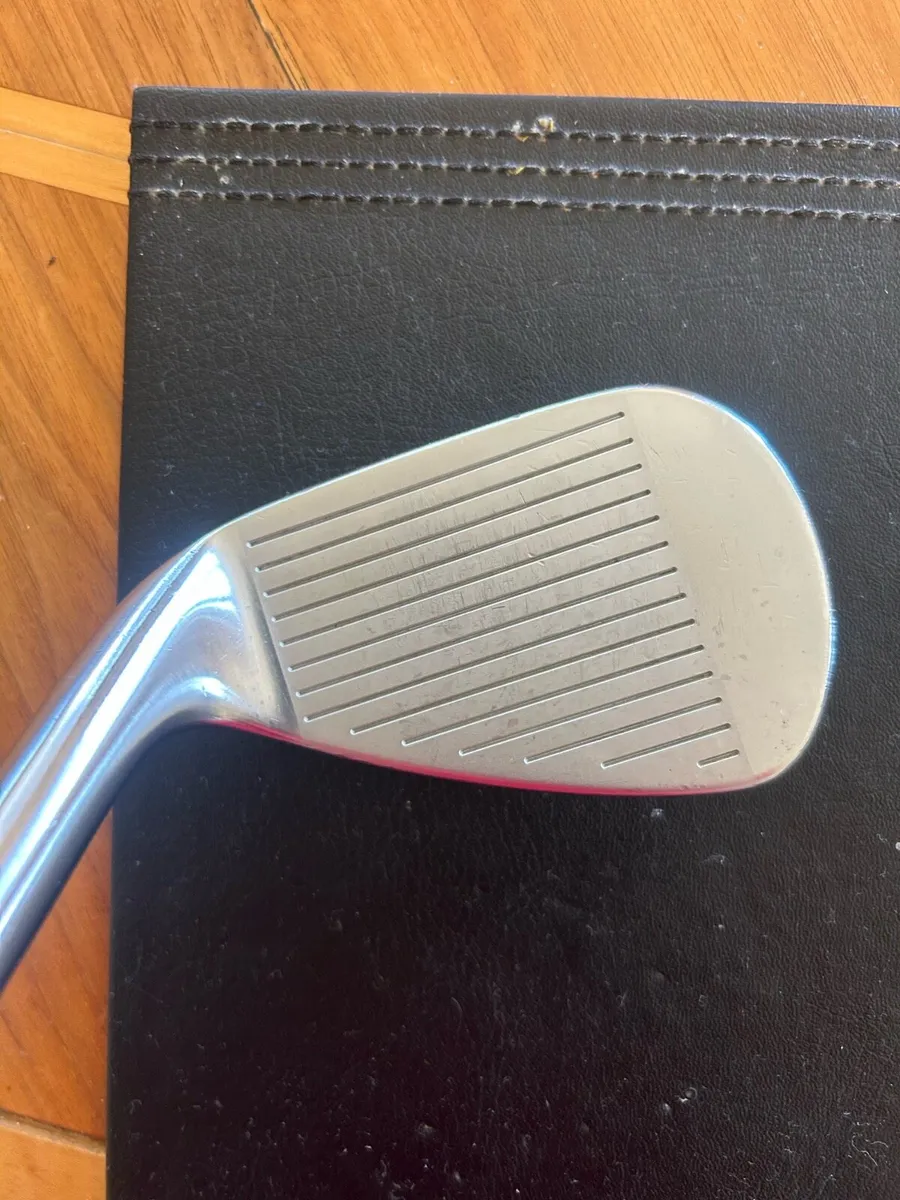 Titleist AP2&3 irons - Image 3