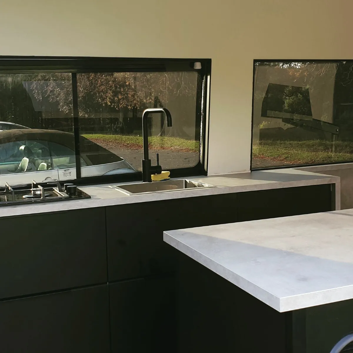 Campervan Mercedes-Benz Sprinter 2015 - Image 1