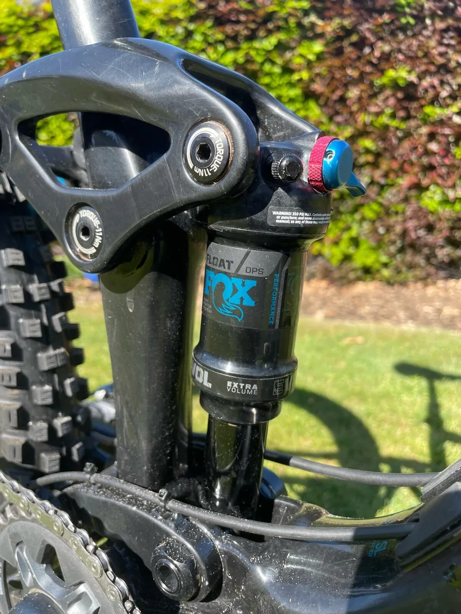 Size M Giant Trance 29 full suspension mtb - Image 3