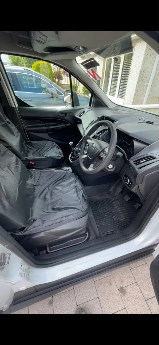 Ford Transit Connect 2015 - Image 4