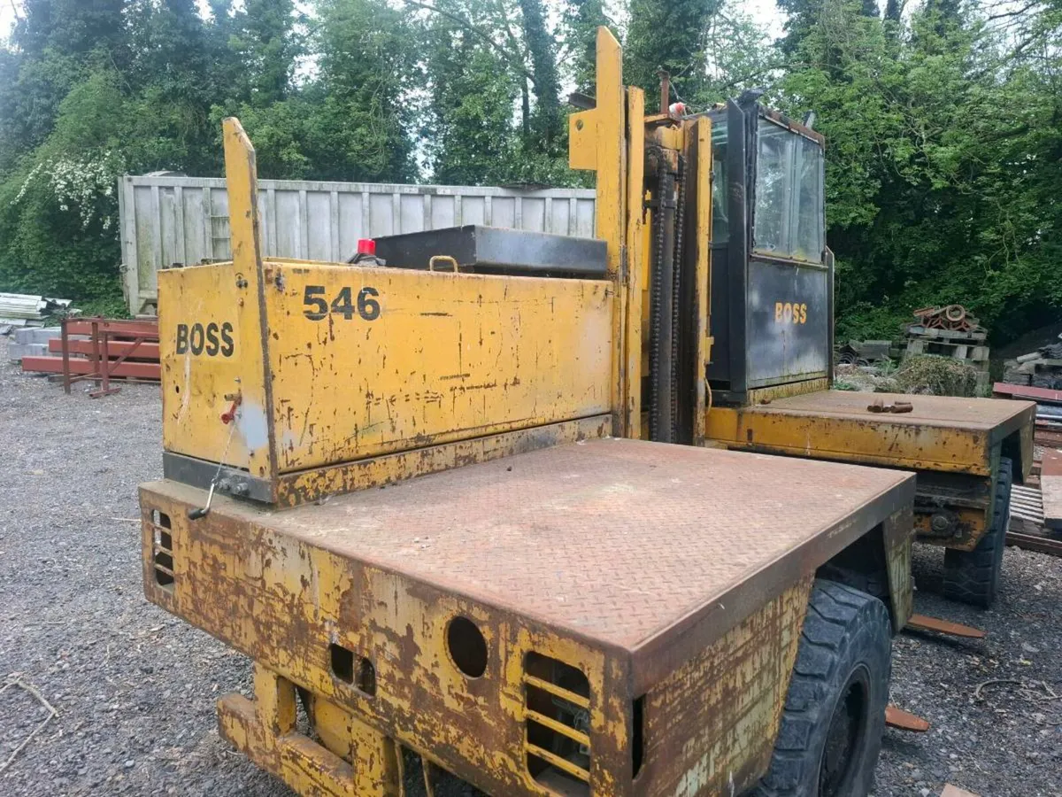 Forklift - Image 2