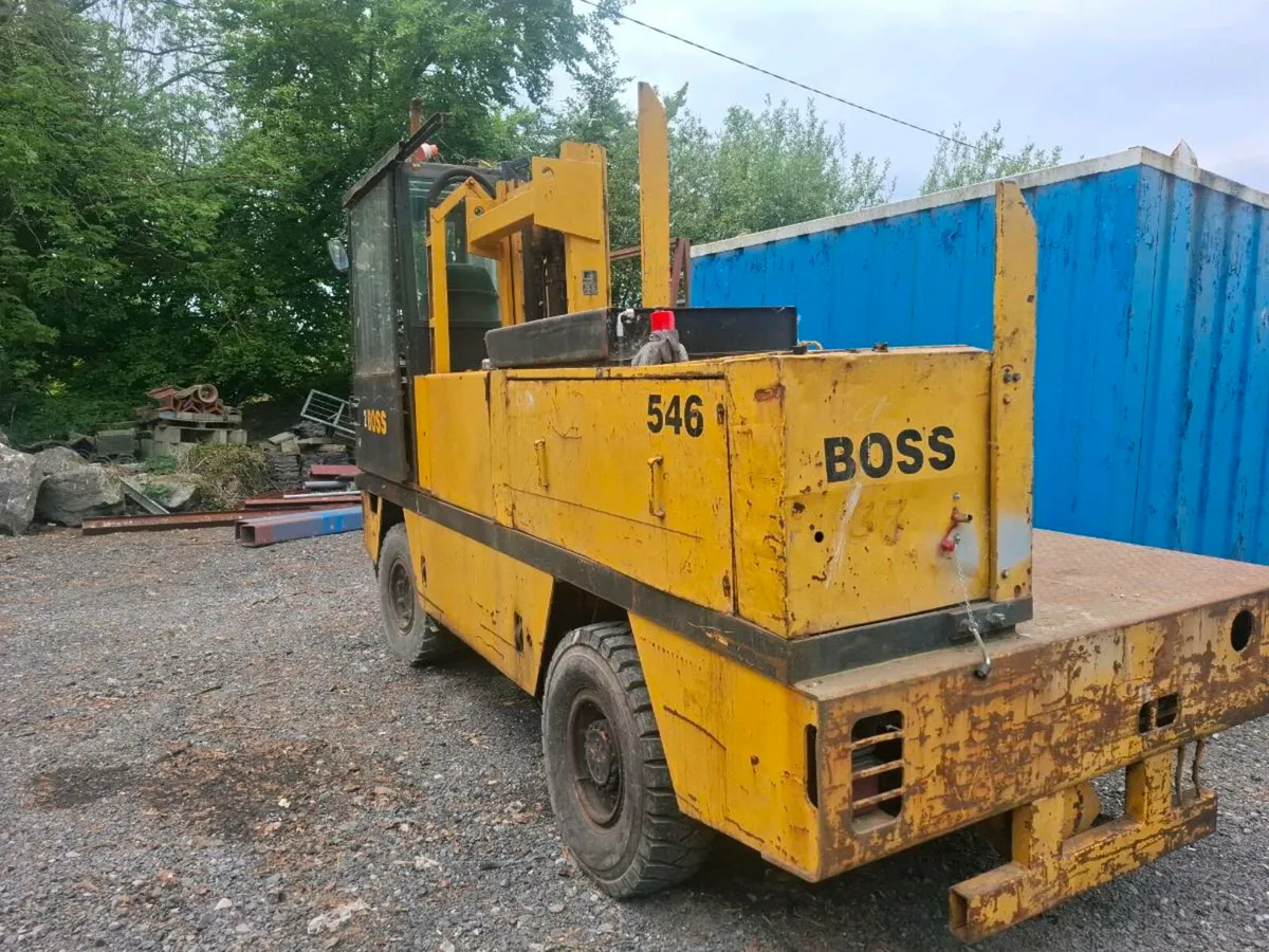 Forklift - Image 3