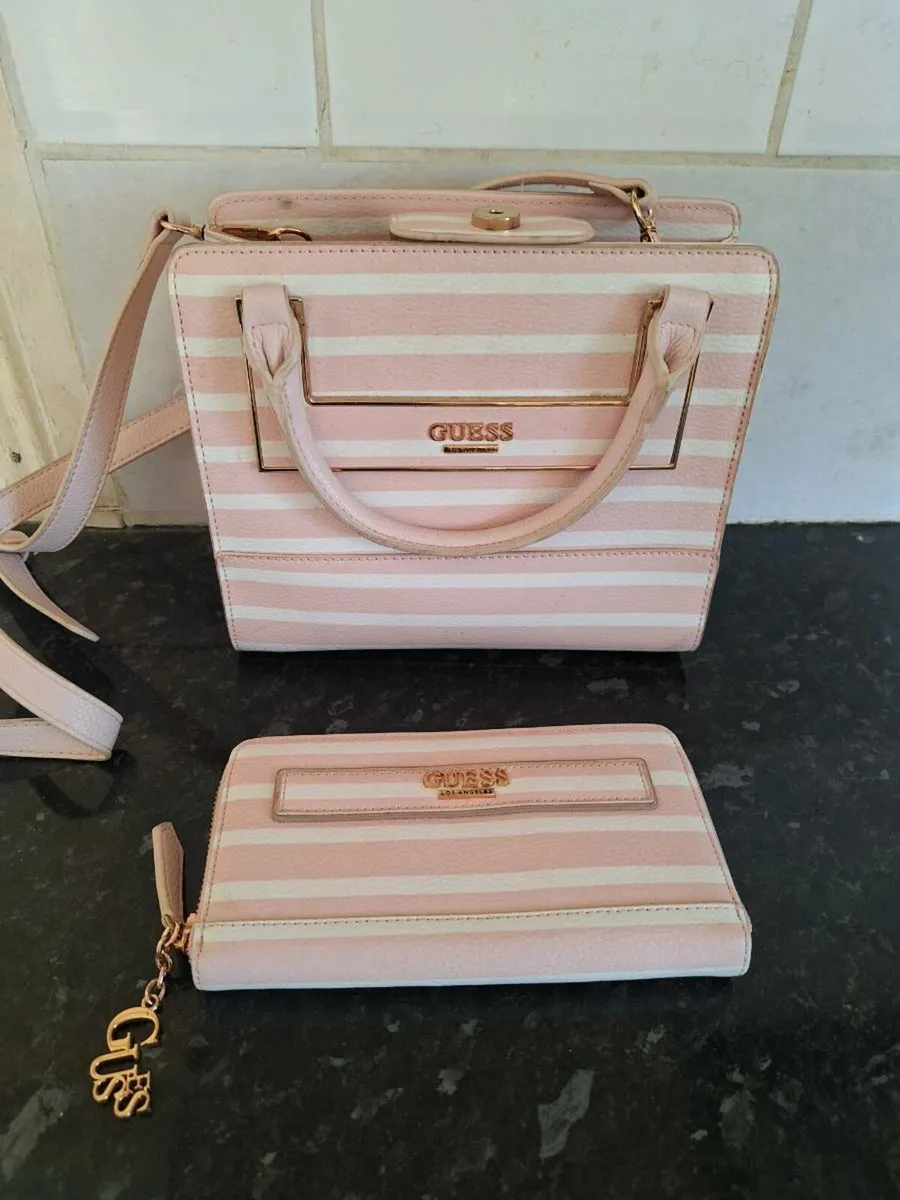 Handbag with matching purse