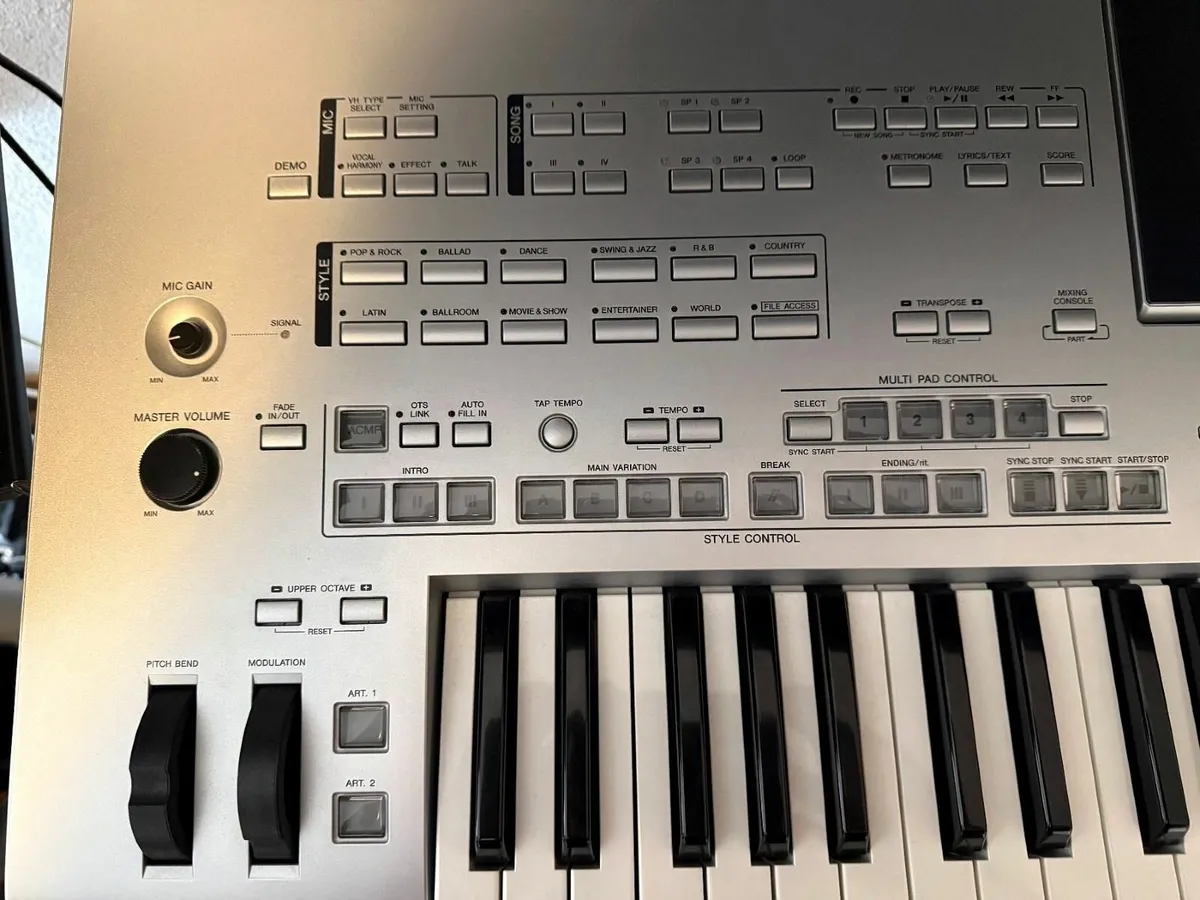 Yamaha Tyros 4 Keyboard Fully Working - Image 3