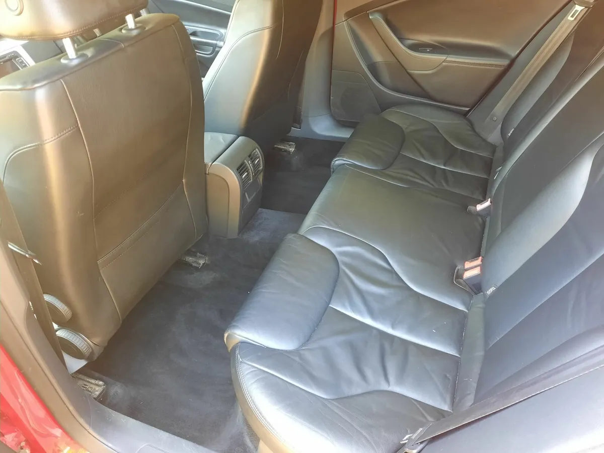 VW Passat 2.0tdi taxed & tested - Image 2