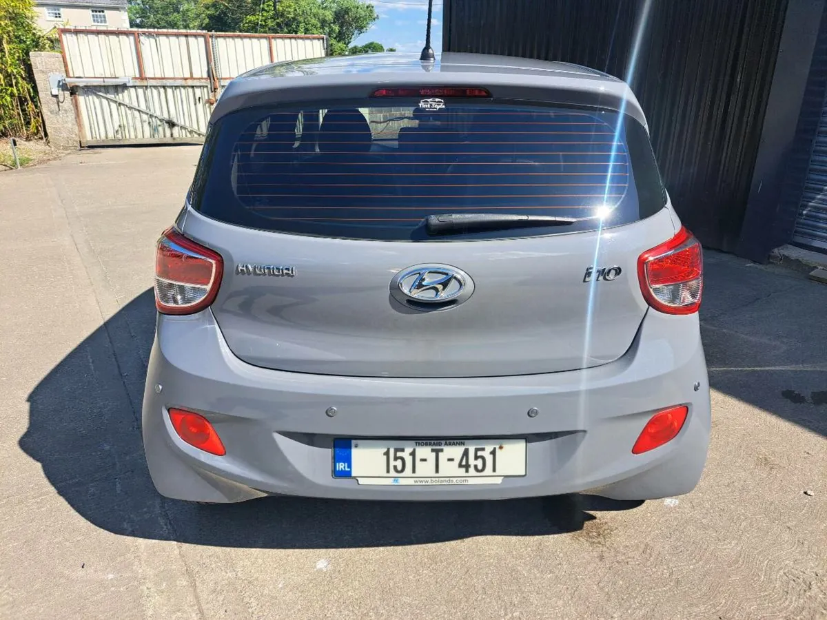 Hyundai i10 1Litre Automatic  2015 , low kms, - Image 3