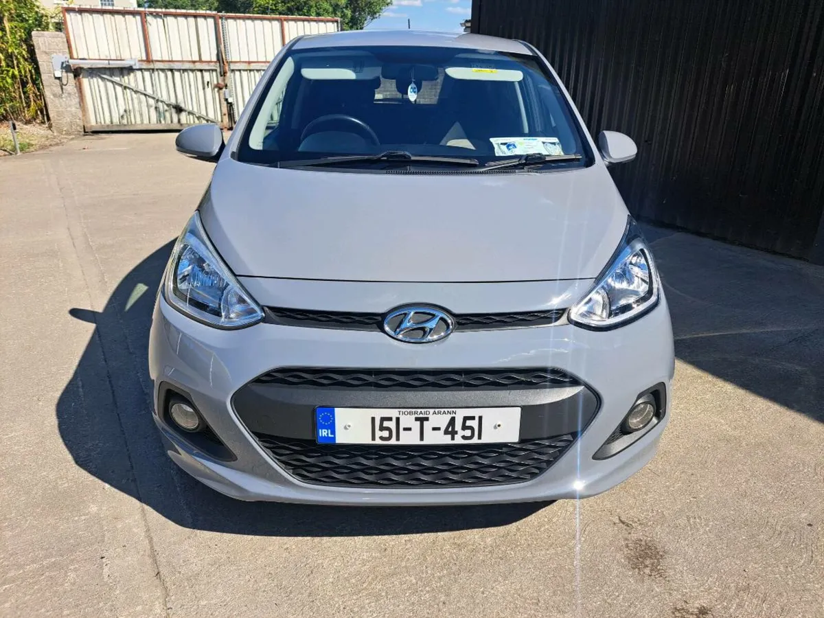 Hyundai i10 1Litre Automatic  2015 , low kms, - Image 4