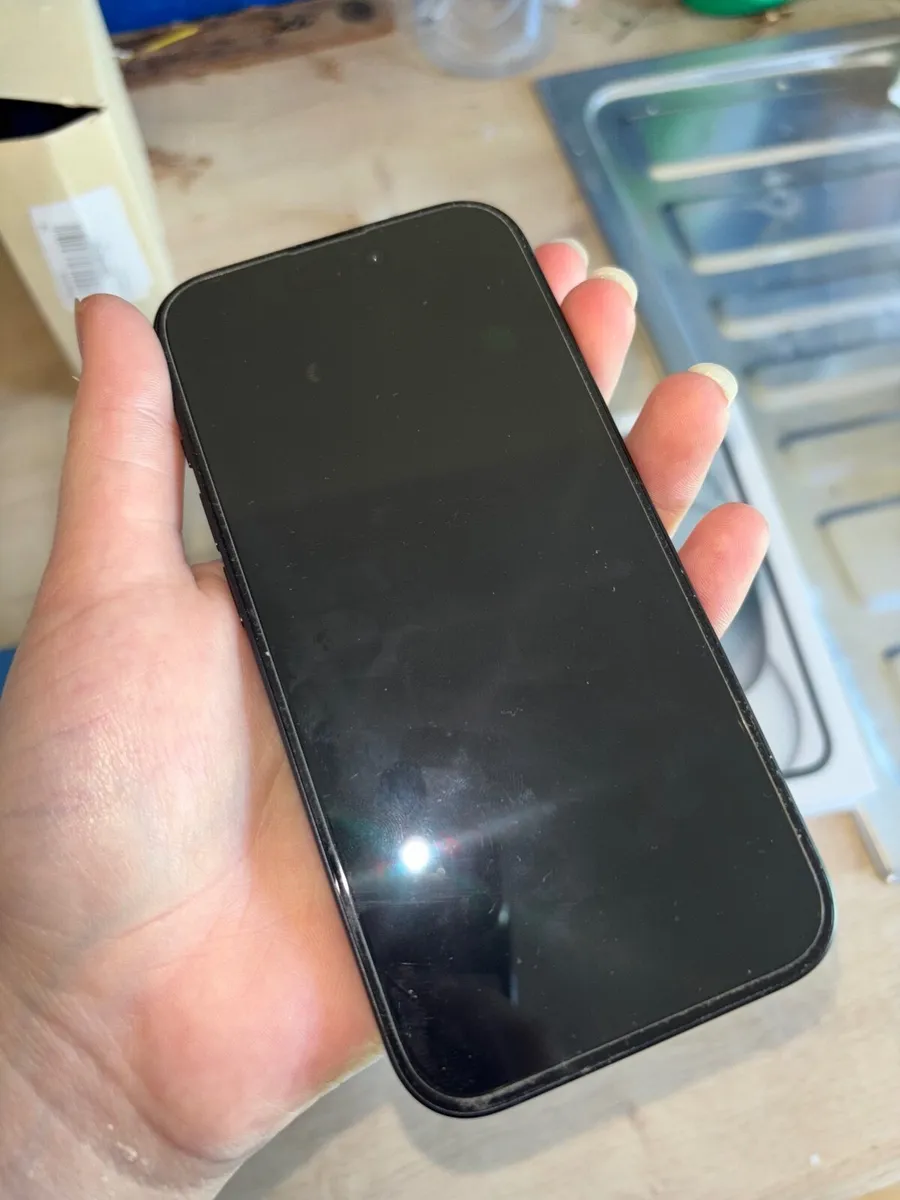 IPhone 15 - Image 2