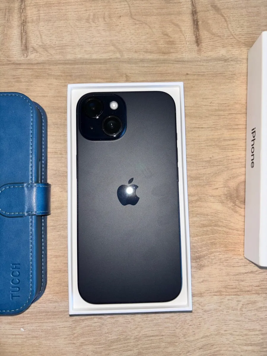 IPhone 15 - Image 4