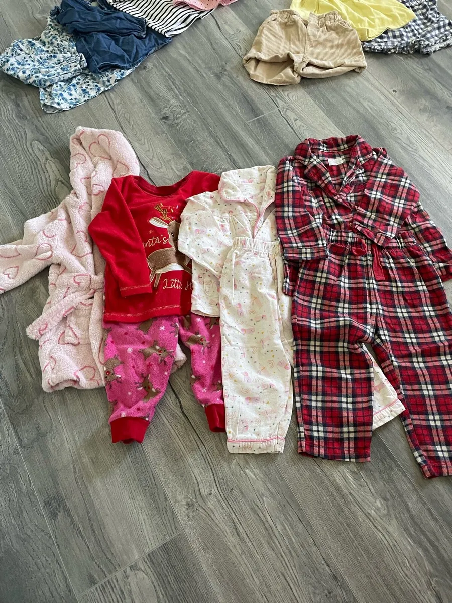 Bundle of girl’s clothes 18-24 months - Image 3