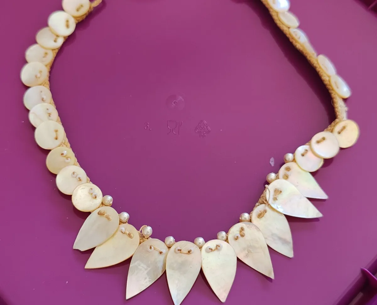 Antique lace and mother of pearl choker - Image 1