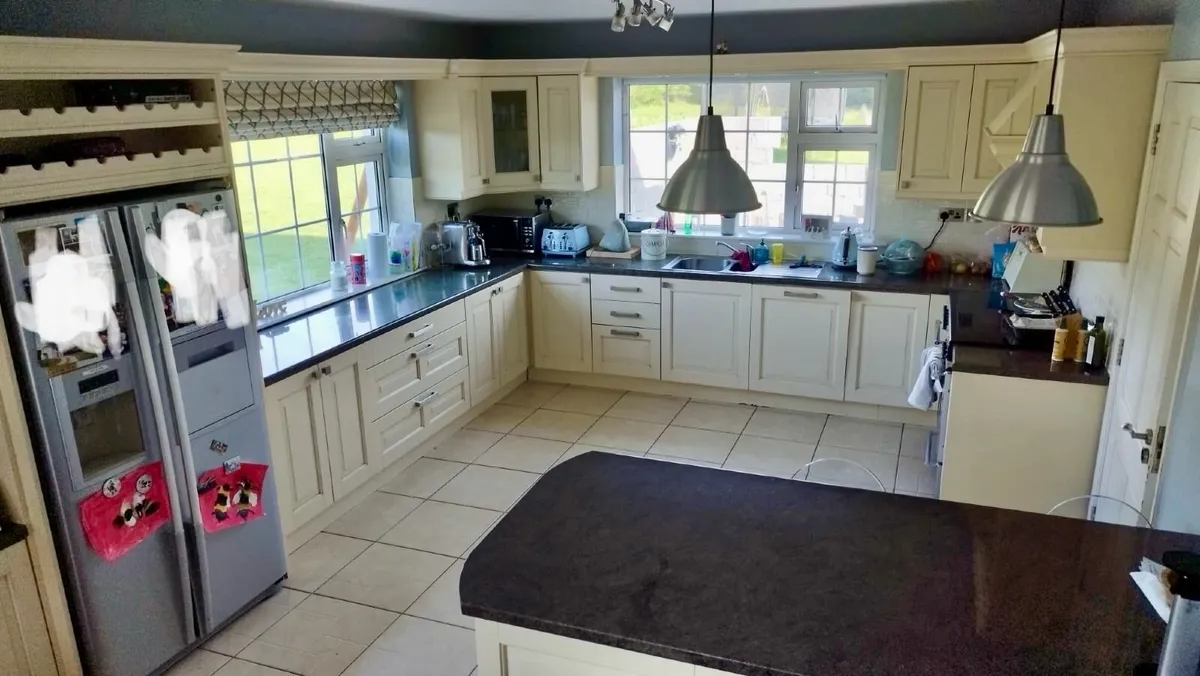 Kitchen Units for sale - Image 2