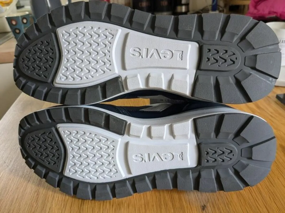 Levi's Mens Trainers - Image 3