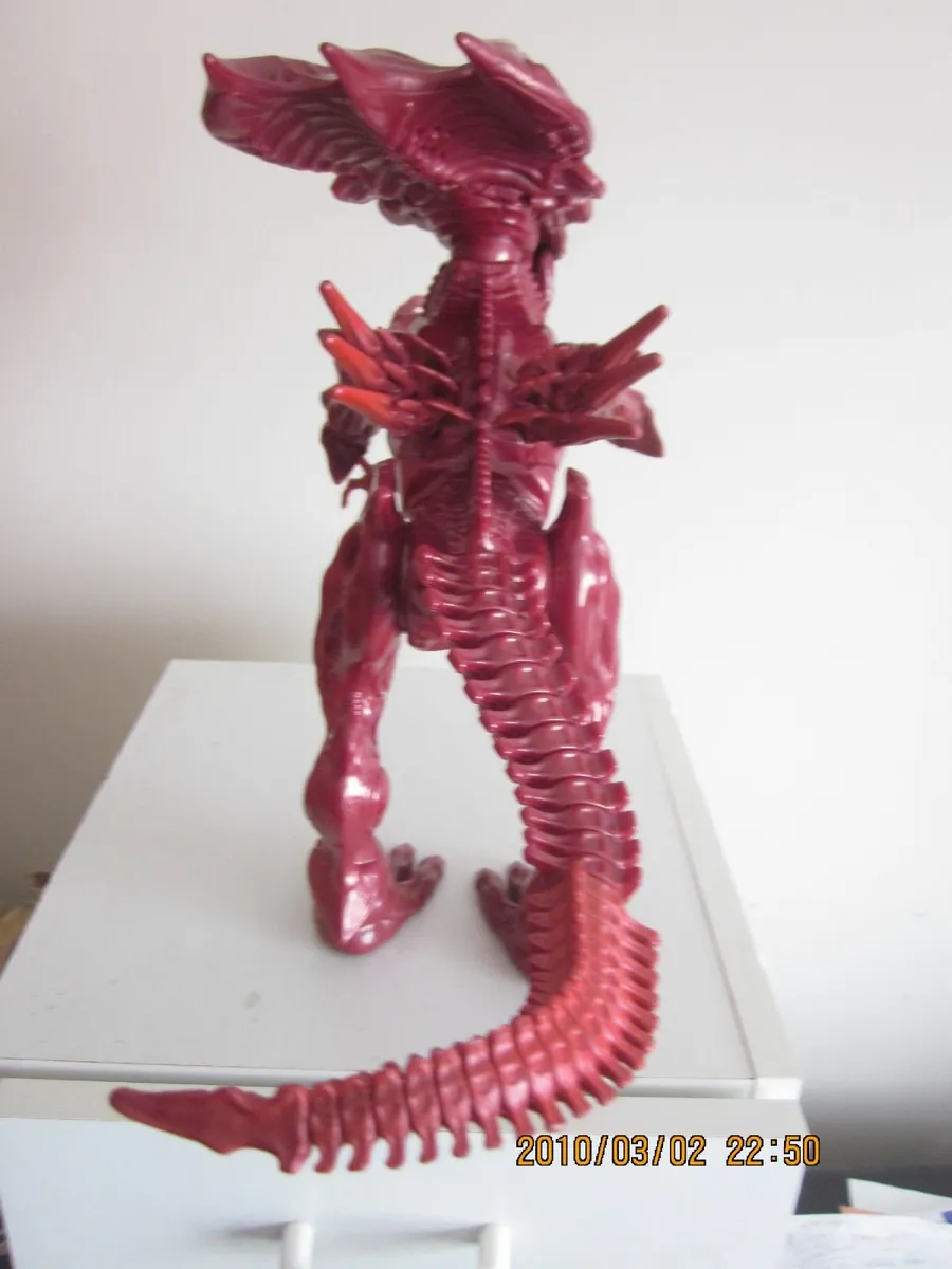 Xenomorph Alien Queen 12" Figure Deluxe - Image 4