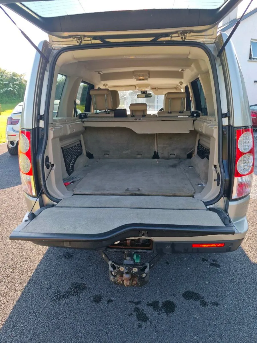 Discovery 4 crew cab 5 seater - Image 2