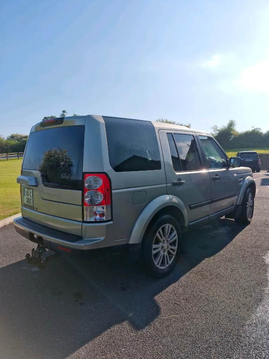 Discovery 4 crew cab 5 seater - Image 4