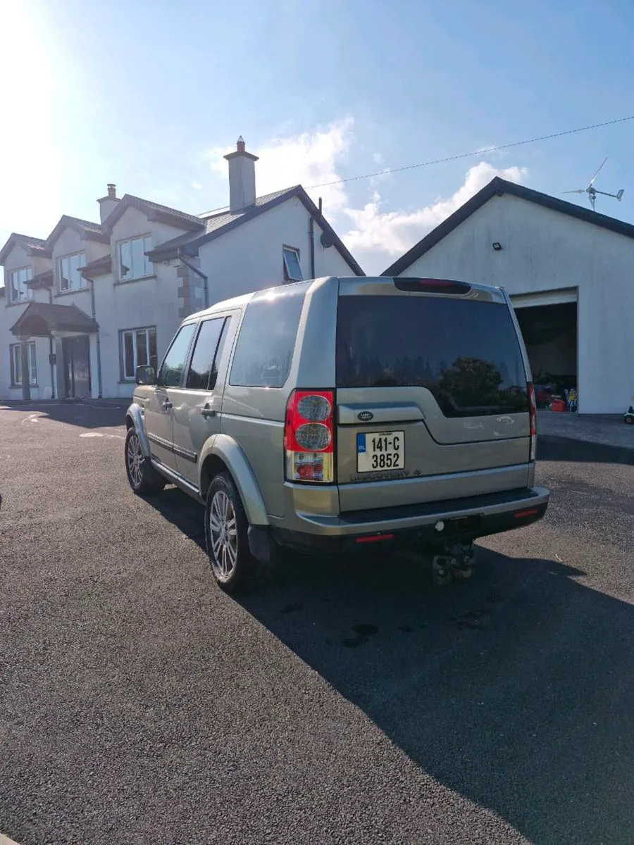 Discovery 4 crew cab 5 seater - Image 1