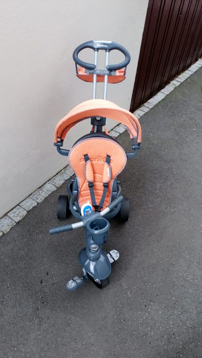 Child “SmarTrike “ Tricycle. - Image 1