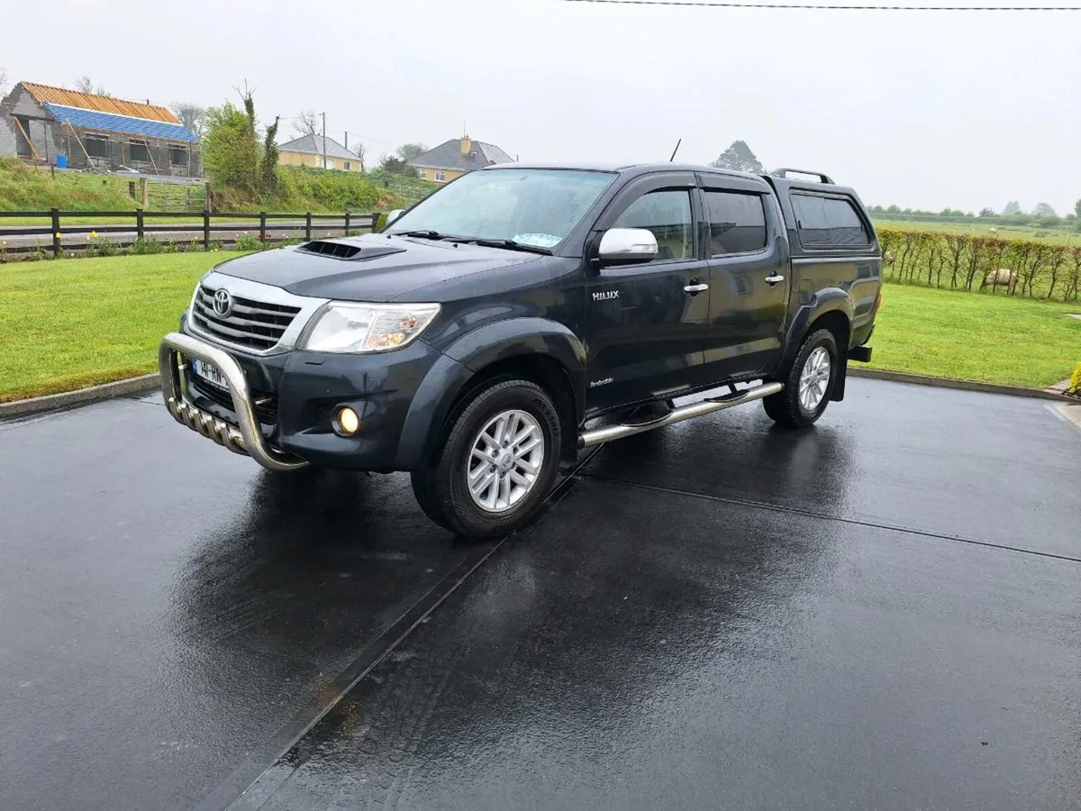 2014 Toyota Hilux Invincible 3.0 D4D - Image 2