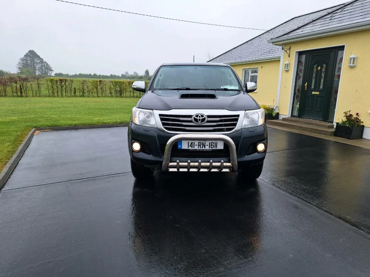 2014 Toyota Hilux Invincible 3.0 D4D - Image 3