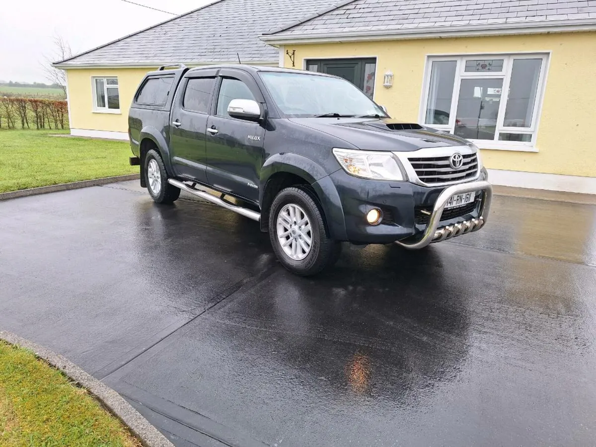 2014 Toyota Hilux Invincible 3.0 D4D - Image 1