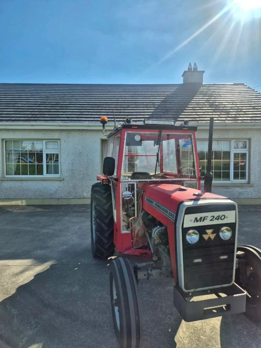 Tractor - Image 3