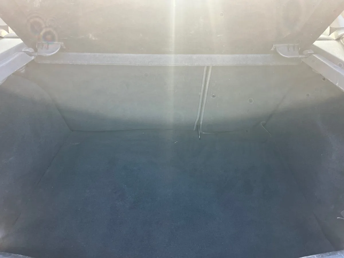 Ford Focus 2009 - Image 2