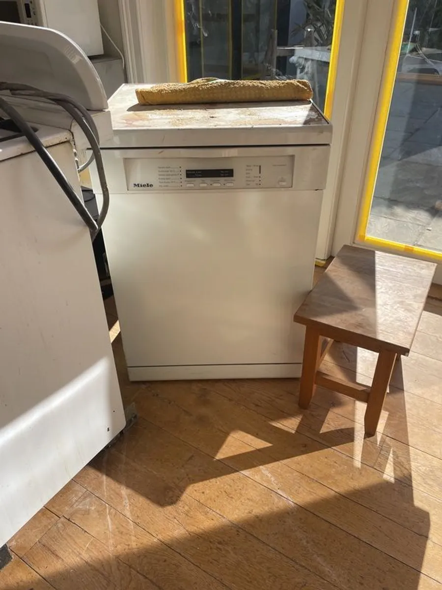 miele dishwasher - Image 1