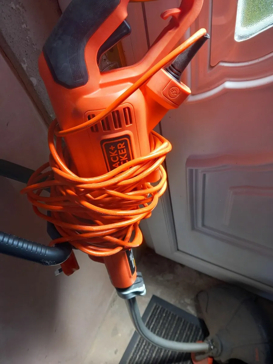 Black & Decker electric strimmer - Image 4