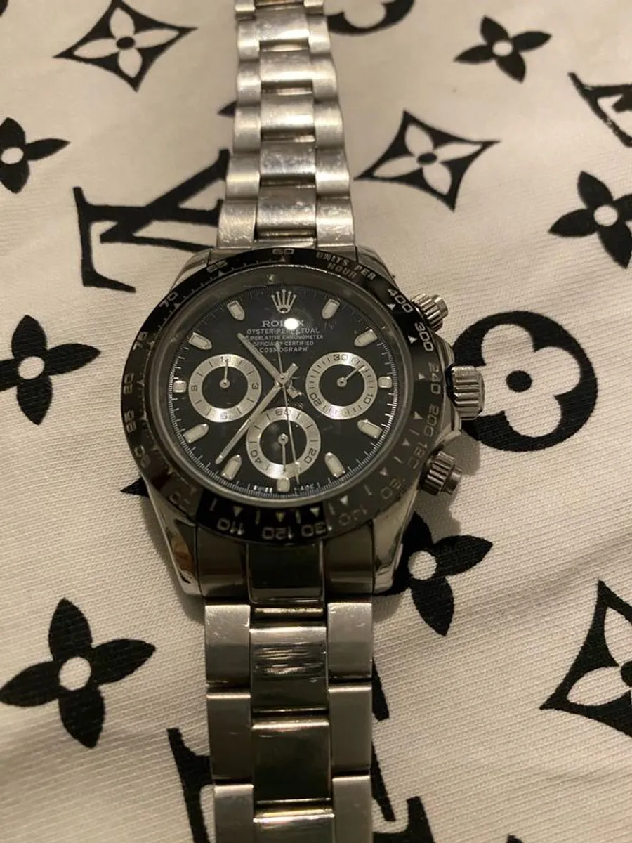 watch - Image 1
