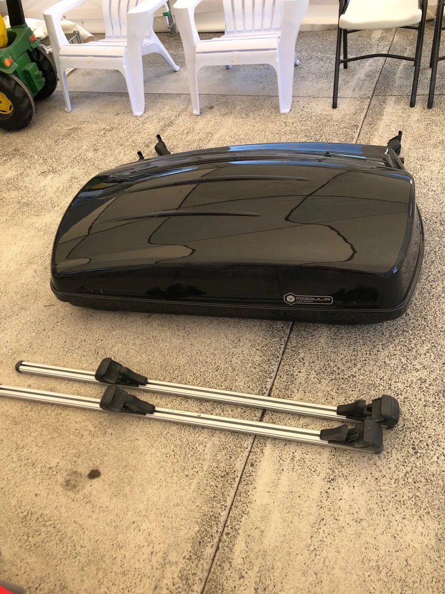 Roof box - Image 3