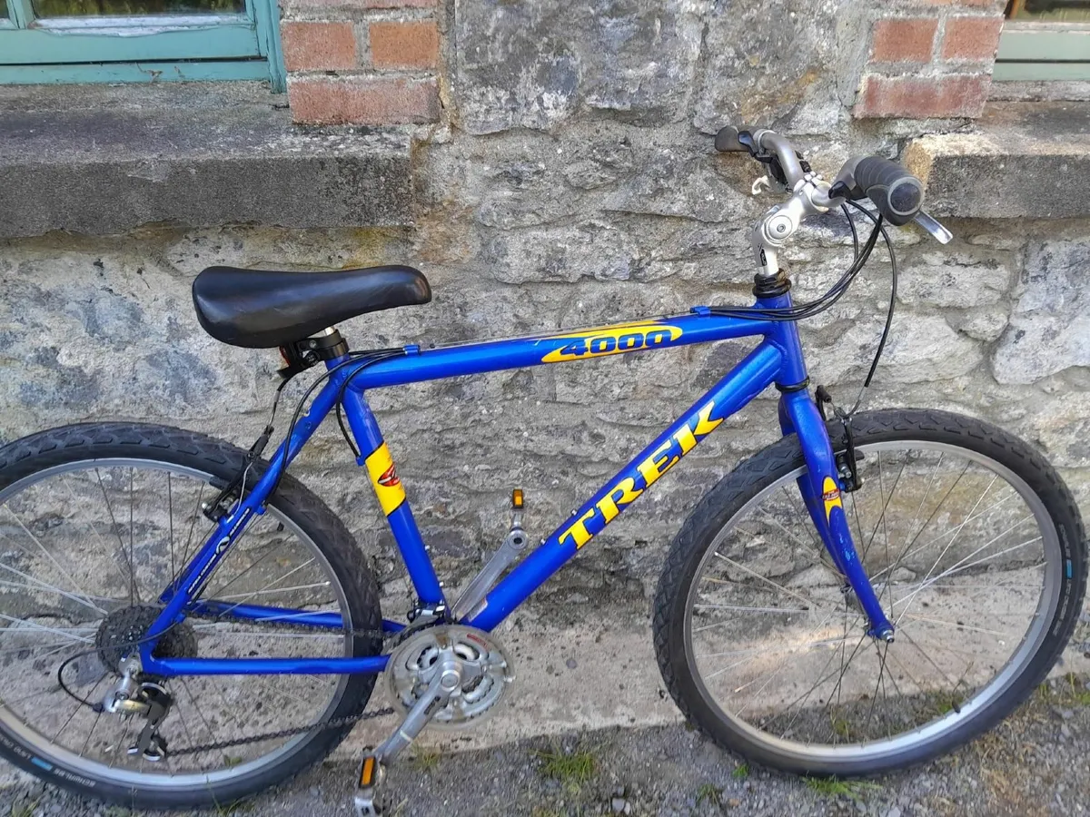 Trek bike hybrid - Image 1